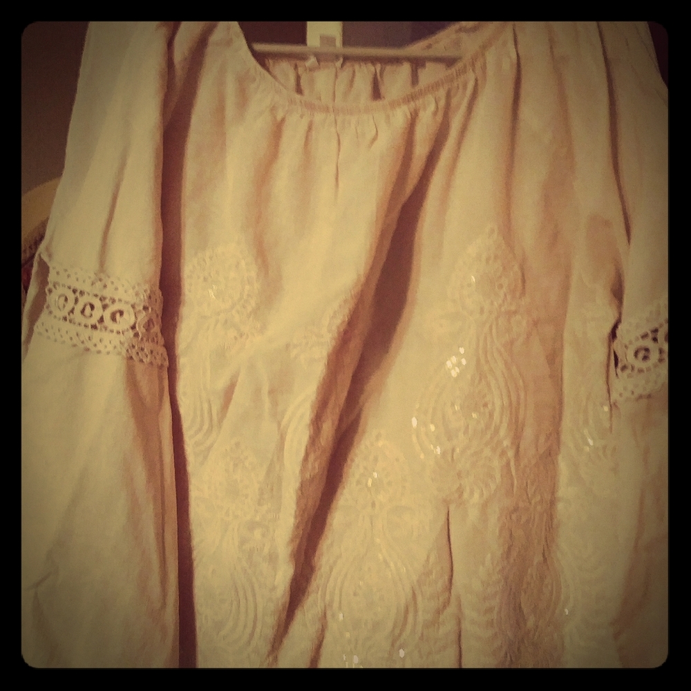 Ladies bell sleeve top